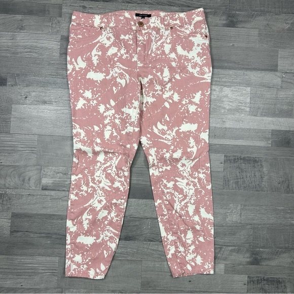 Daisy Fuentes Rose Pink Mid-Rise Skinny Jeans - Picture 1 of 6